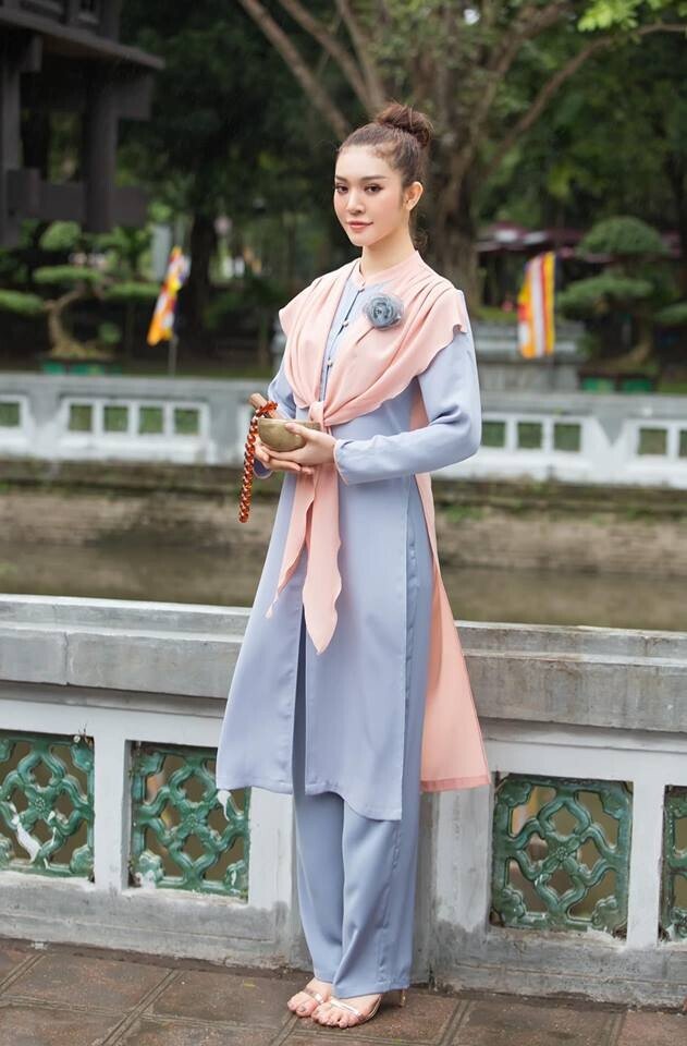 Người đẹp Việt gợi ý trang phục đi chùa dịp Tết phù hợp-Thời trang