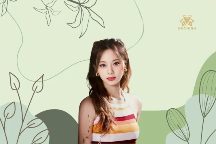nốt ruồi ở môi dưới bên trái phụ nữ