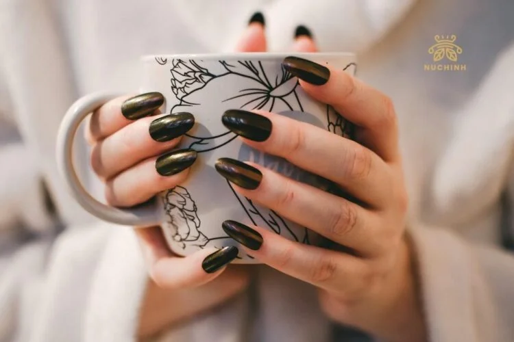 để móng tay dài có tốt không