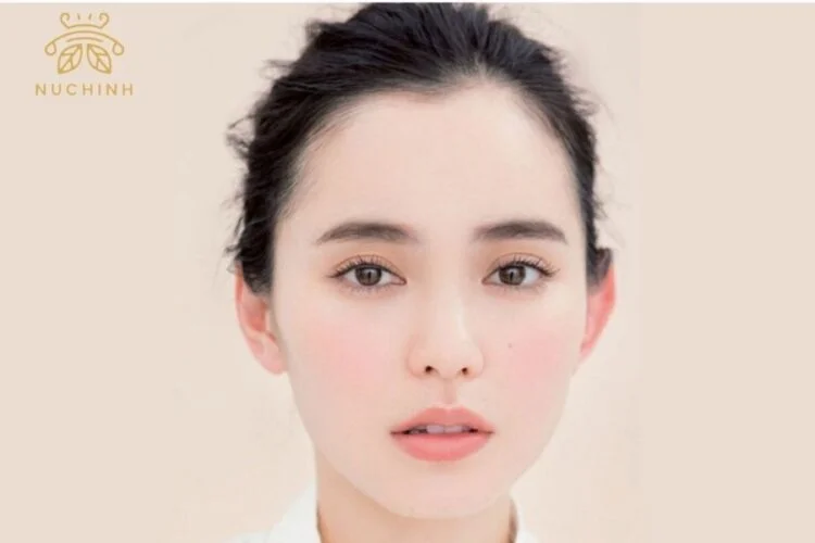 Mặt trái xoan nên để tóc gì