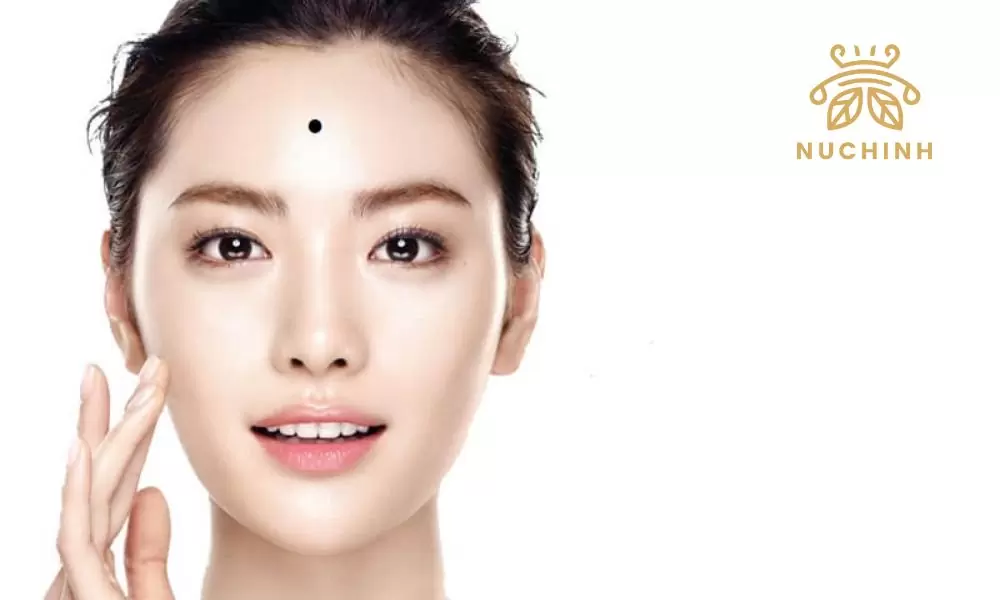 Nốt ruồi giữa trán đàn ông phụ nữ tốt hay xấu ? Ý nghĩa 4 vị trí nốt ruồi trên trán