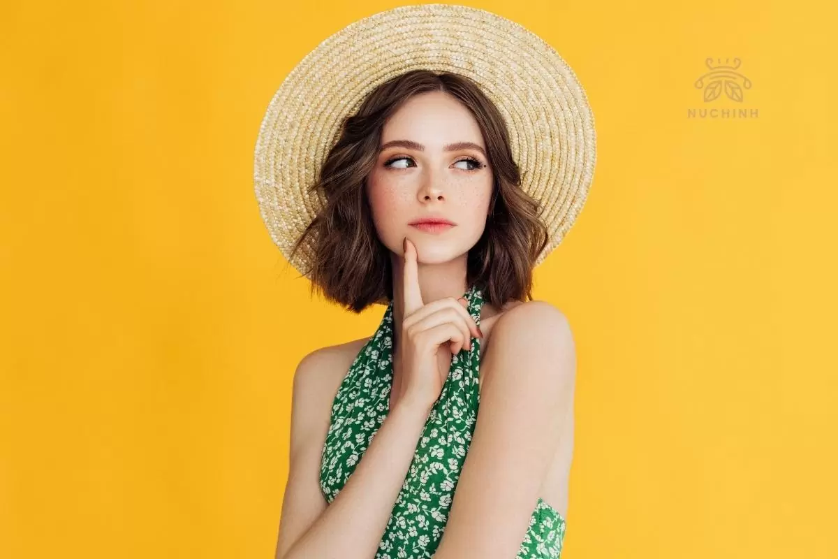 Nốt ruồi ở ngay đuôi mắt trái nữ