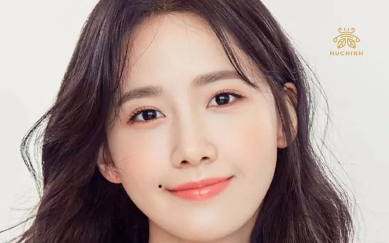 Nốt ruồi ở môi trên bên trái phụ nữ có ý nghĩa gì?