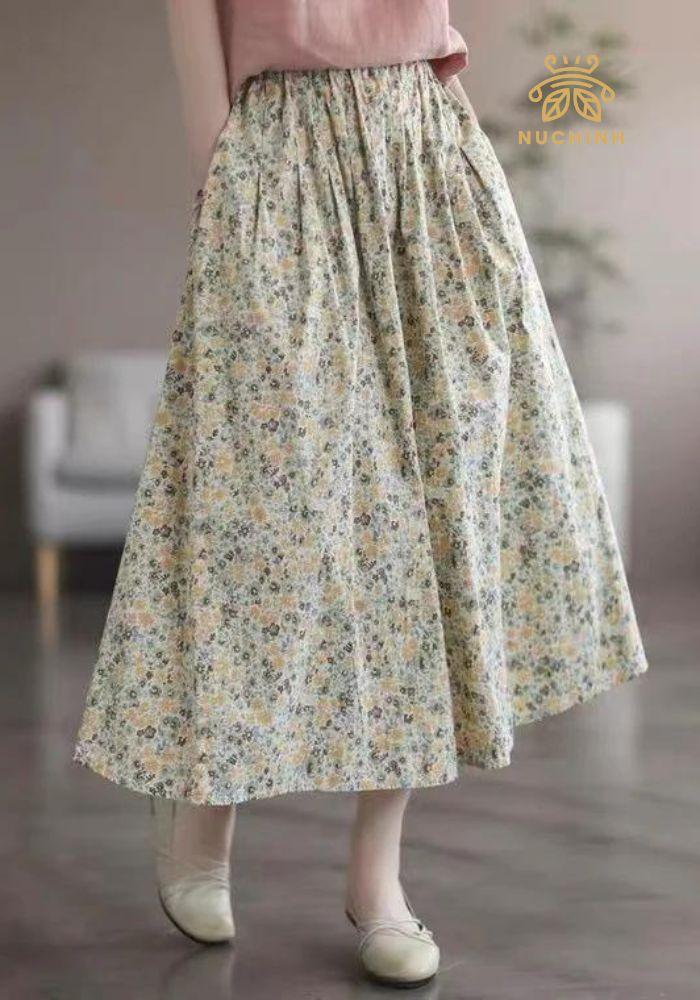 Chân váy hoa mặc với áo gì Gợi ý 10 cách mix đồ chuẩn xinh