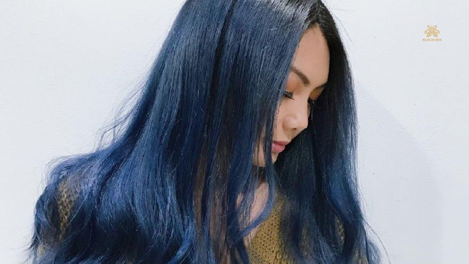 Cách chăm sóc tóc nhuộm xanh đen giúp lâu phai màu