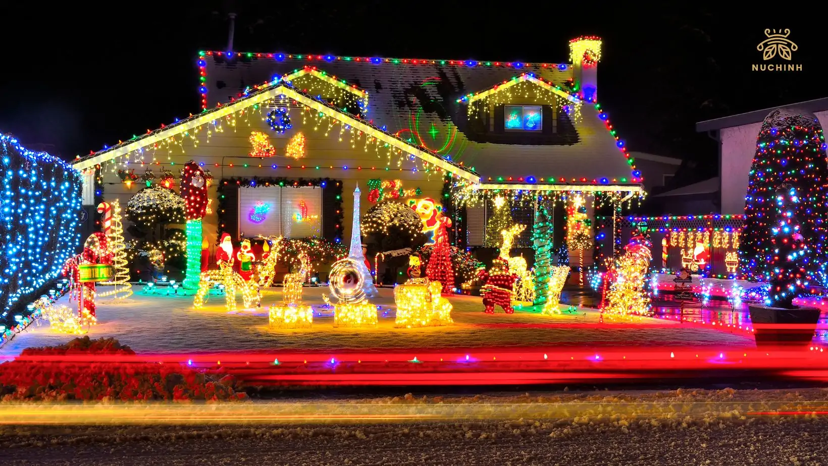 Trang trí Noel ngoài trời