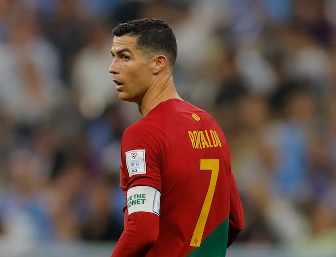 Kiểu tóc Ronaldo High Fade phối Side Swept