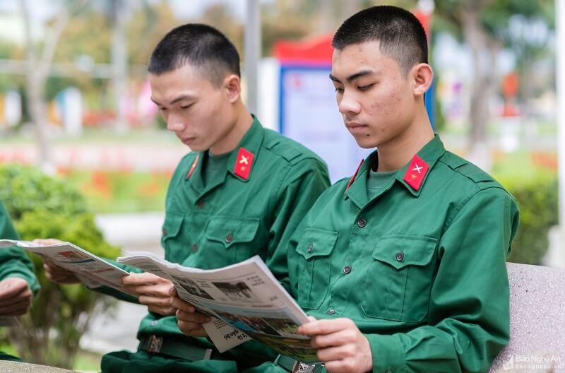 Kiểu tóc quân đội Việt Nam là gì?